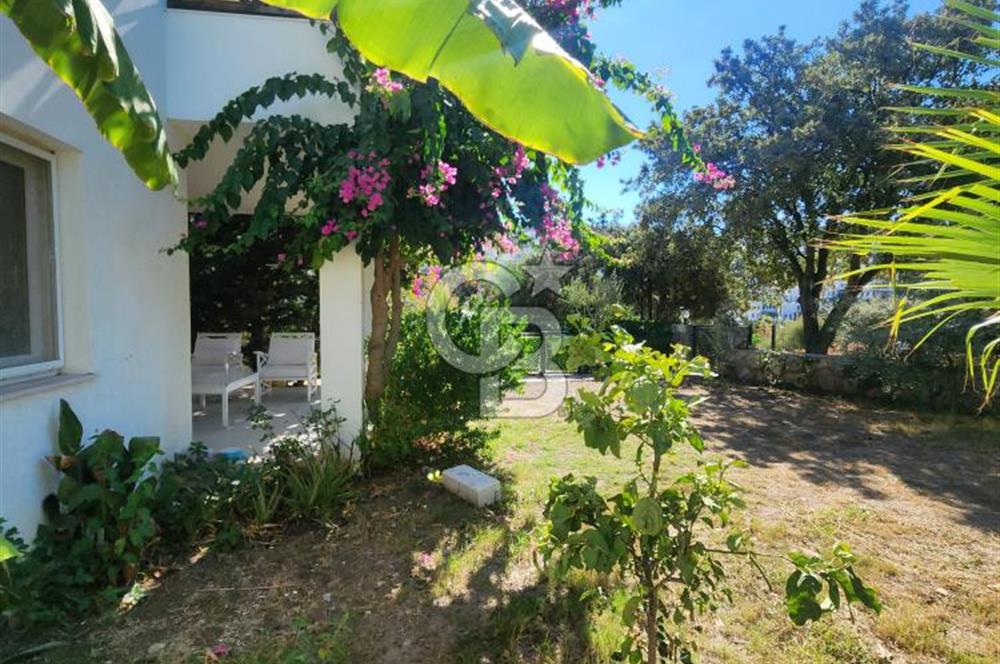 GÜMÜŞLÜK MÜSTAĶİL HAVASINDA BAHÇELİ MİMAR TASARIMLI MODERN DAİRE