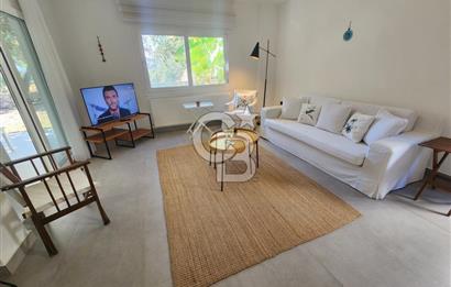 GÜMÜŞLÜK MÜSTAĶİL HAVASINDA BAHÇELİ MİMAR TASARIMLI MODERN DAİRE