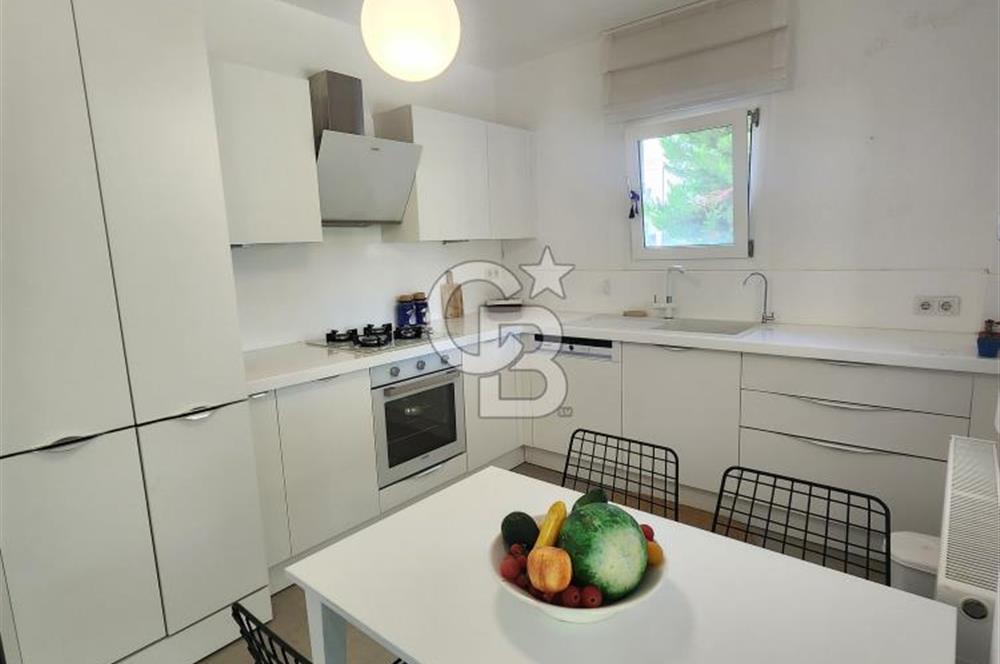 GÜMÜŞLÜK MÜSTAĶİL HAVASINDA BAHÇELİ MİMAR TASARIMLI MODERN DAİRE