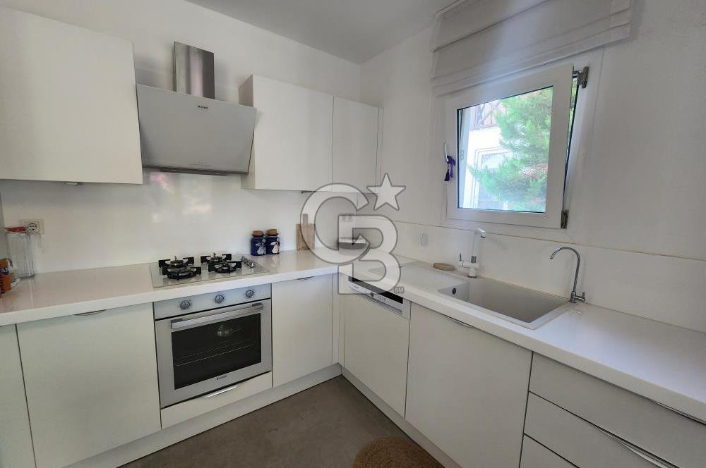 GÜMÜŞLÜK MÜSTAĶİL HAVASINDA BAHÇELİ MİMAR TASARIMLI MODERN DAİRE
