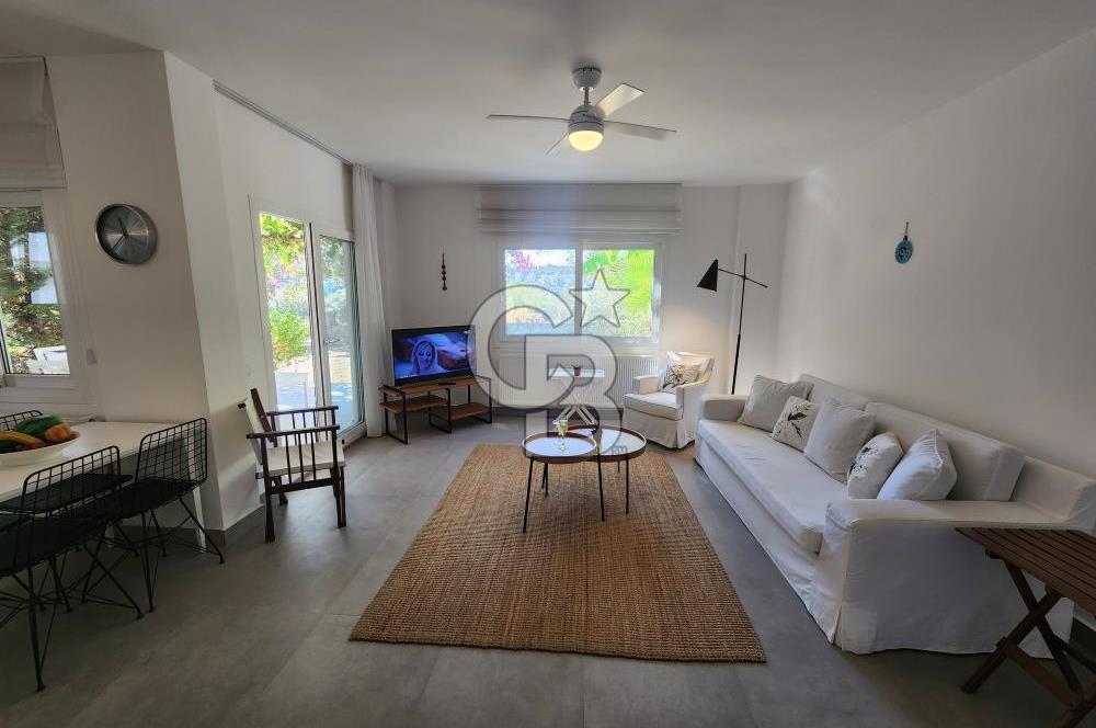GÜMÜŞLÜK MÜSTAĶİL HAVASINDA BAHÇELİ MİMAR TASARIMLI MODERN DAİRE
