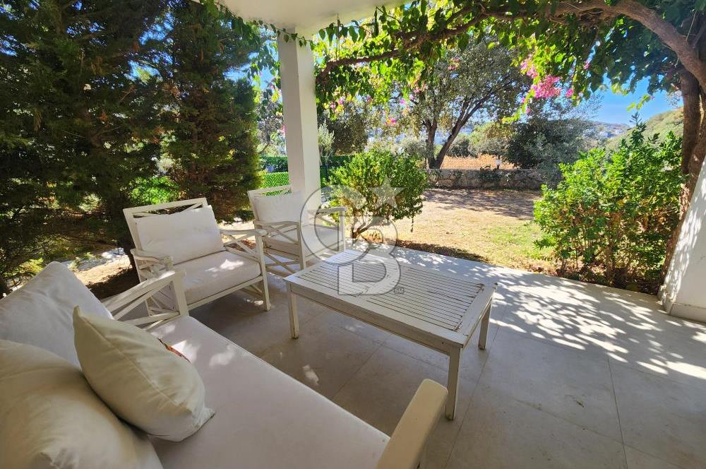 GÜMÜŞLÜK MÜSTAĶİL HAVASINDA BAHÇELİ MİMAR TASARIMLI MODERN DAİRE