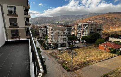 İZMİR BAYRAKLI POSTACILAR MAHALLESİNDE KİRALIK 3+1 DAİRE