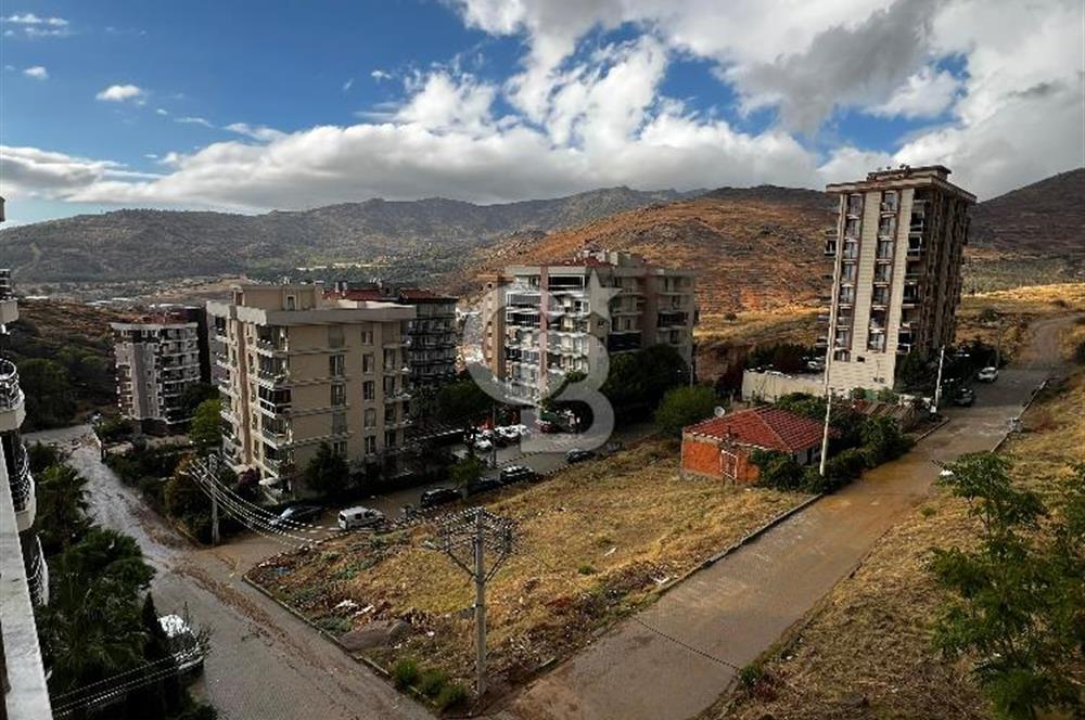 İZMİR BAYRAKLI POSTACILAR MAHALLESİNDE KİRALIK 3+1 DAİRE