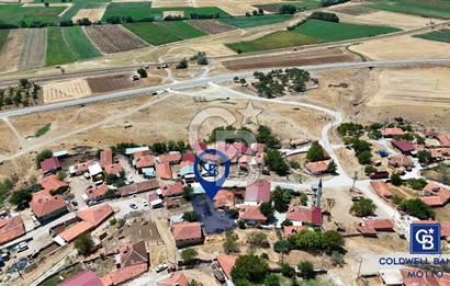 Dinar Yaka Köyü Yatırıma Uygun Satılık Köyiçi İmarlı Arsa 706 m²