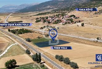 Dinar Yaka Köyü Yatırıma Uygun Satılık Tarla 3700 m²