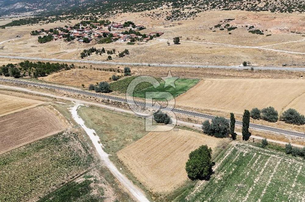 Dinar Yaka Köyü Yatırıma Uygun Satılık Tarla 1475 m²