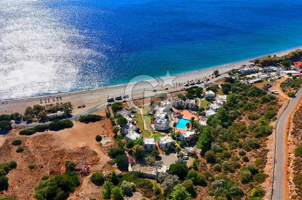 Palamutbükü Mertur Sitesi’nde Denize Yakın Yenilenmiş 2+1 Bahçe Katı Daire