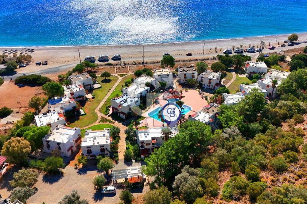 Palamutbükü Mertur Sitesi’nde Denize Yakın Yenilenmiş 2+1 Bahçe Katı Daire