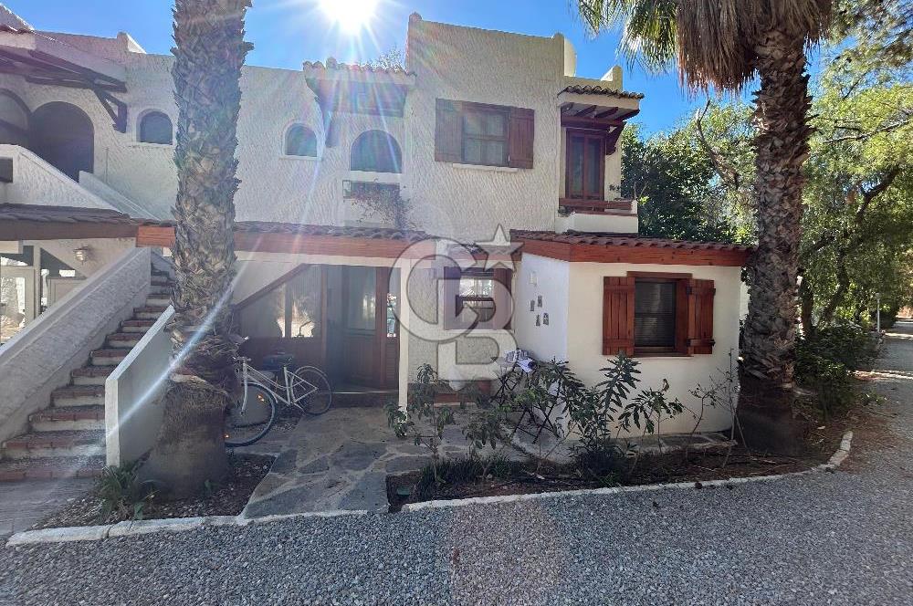 Palamutbükü Mertur Sitesi’nde Denize Yakın Yenilenmiş 2+1 Bahçe Katı Daire