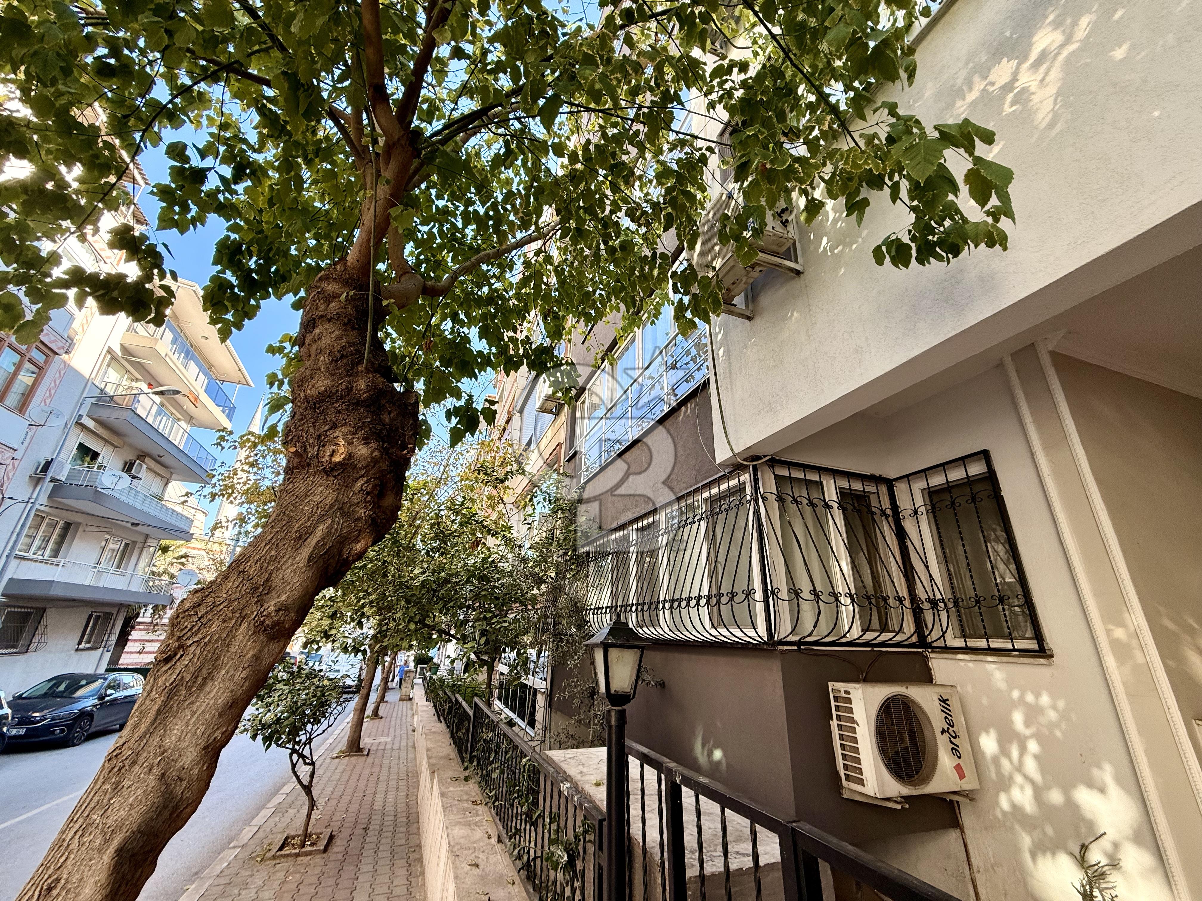 HATAY MURAT REİS MAH. ASKERİ HASTANE YANI ARAKAT SATILIK 3+1