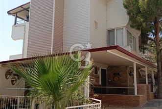 Akbükte Eşsiz Deniz Manzaralı,Bahçeli,Özel Havuzlu Satılık villa