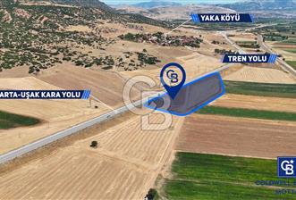 Dinar Yaka Köyü Yatırıma Uygun Satılık Tarla 8815 m²