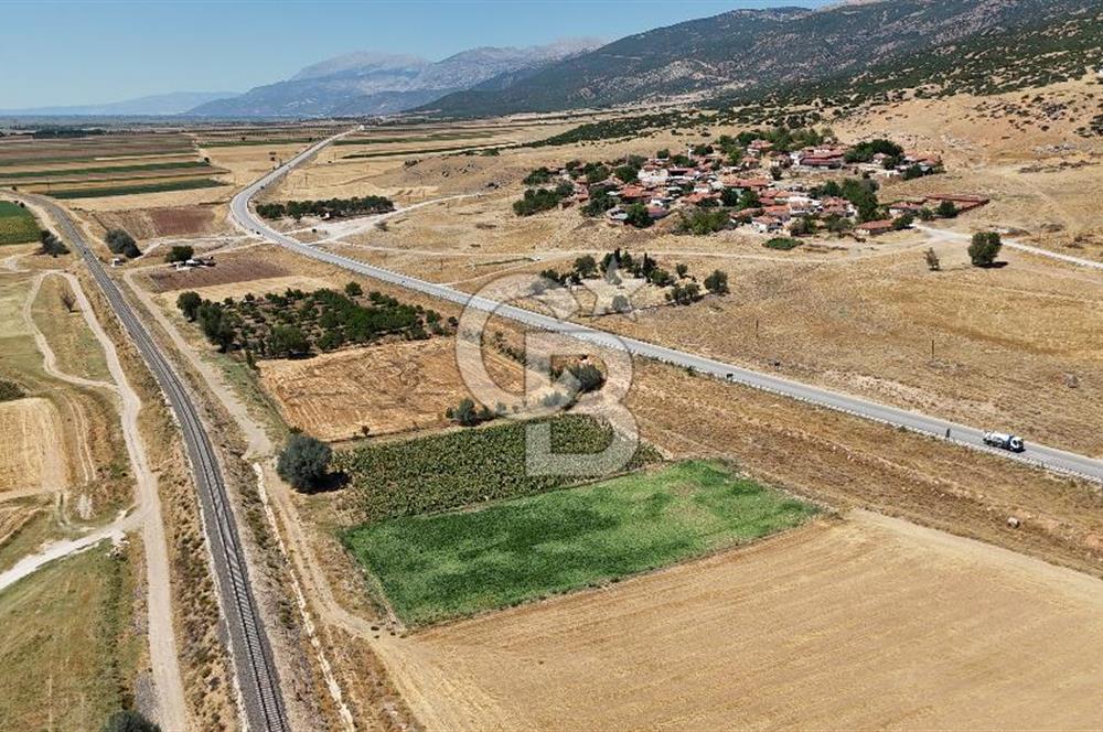 Dinar Yaka Köyü Yatırıma Uygun Satılık Tarla 8109 m²