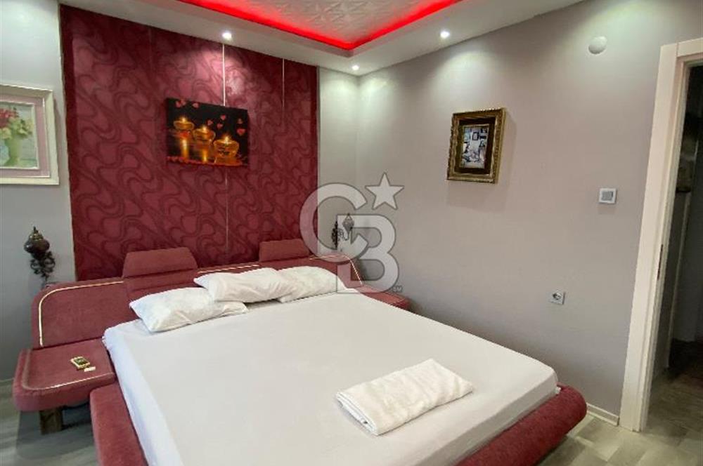 Akbükte Eşsiz Deniz Manzaralı,Bahçeli,Özel Havuzlu Satılık villa
