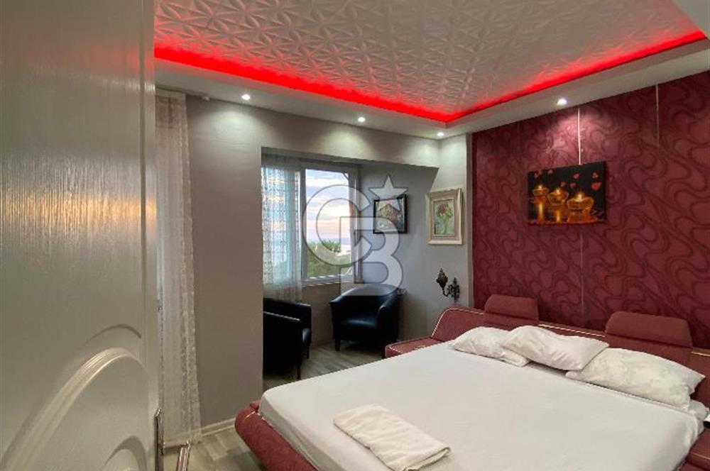 Akbükte Eşsiz Deniz Manzaralı,Bahçeli,Özel Havuzlu Satılık villa