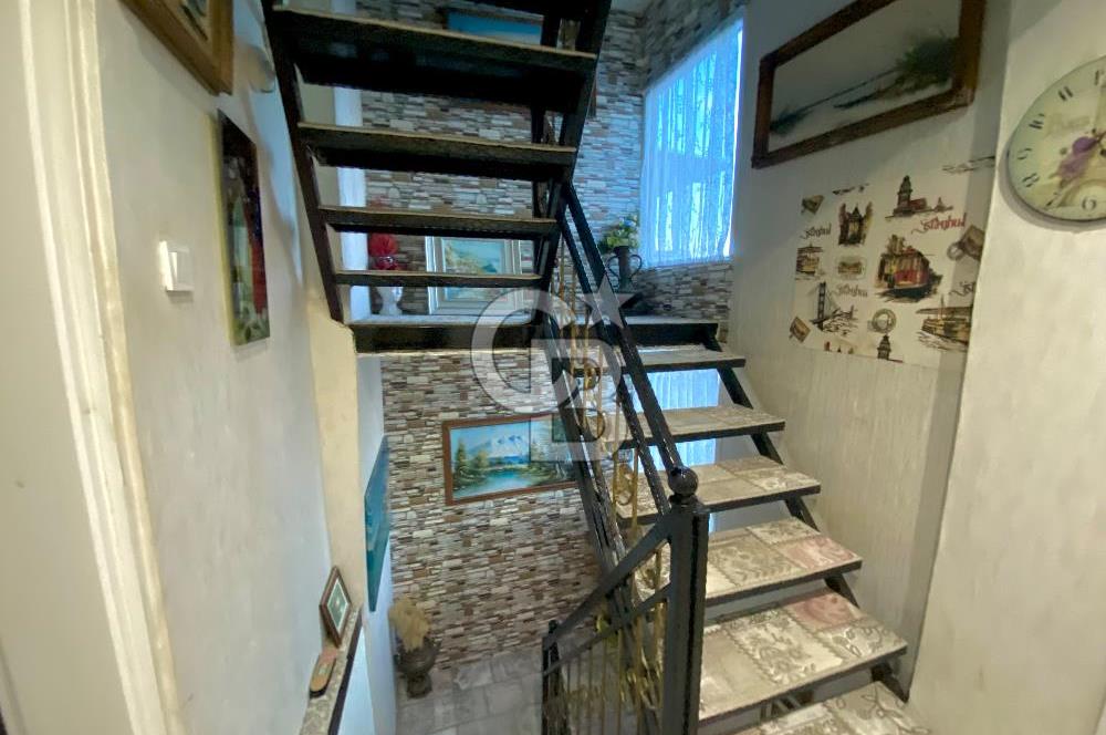 Akbükte Eşsiz Deniz Manzaralı,Bahçeli,Özel Havuzlu Satılık villa