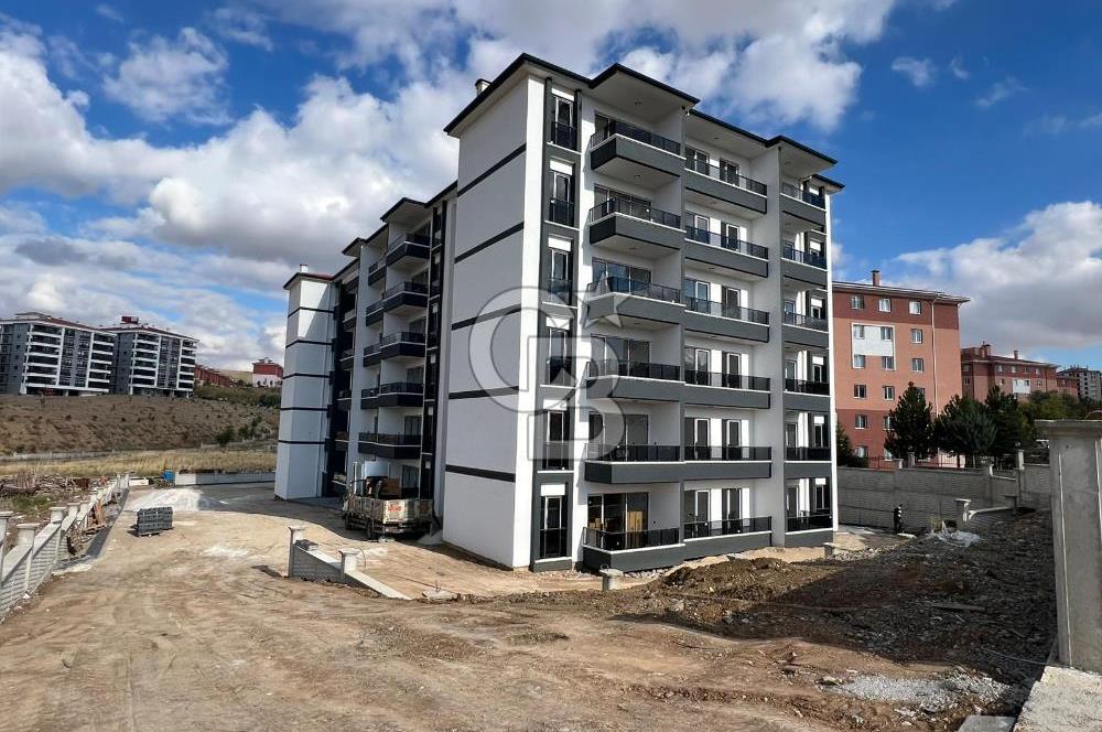 Cb Vizyon Tuğba ERKAL'dan Yüksek Kat Köşe Konum Fırsat 1+1 Daire