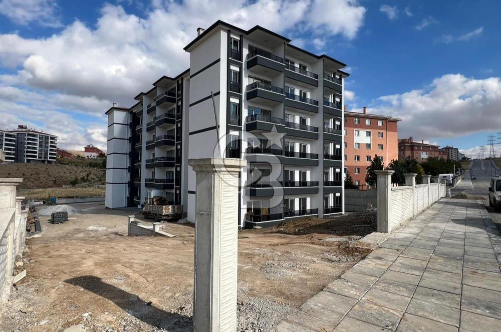 Cb Vizyon Tuğba ERKAL'dan Yüksek Kat Köşe Konum Fırsat 1+1 Daire