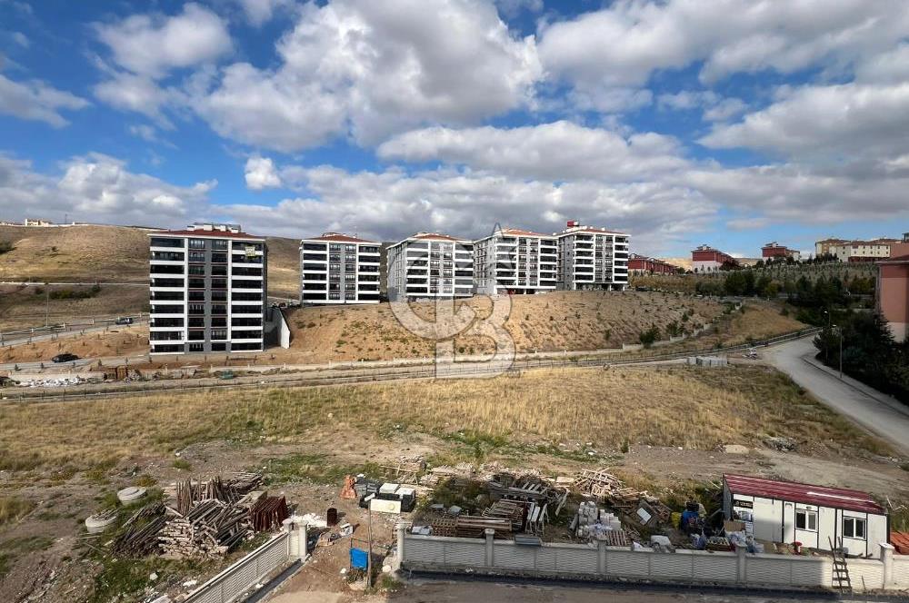 Cb Vizyon Tuğba ERKAL'dan Yüksek Kat Köşe Konum Fırsat 1+1 Daire