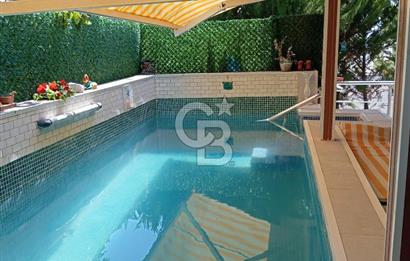 Akbükte Eşsiz Deniz Manzaralı,Bahçeli,Özel Havuzlu Satılık villa