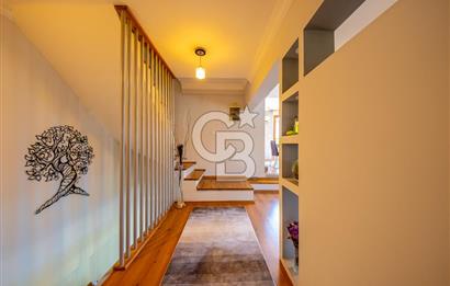 Kahramanderenin Gözde Konumunda 4 Katlı 3+2 Villa