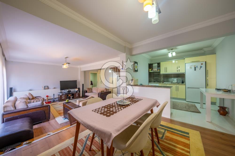Kahramanderenin Gözde Konumunda 4 Katlı 3+2 Villa