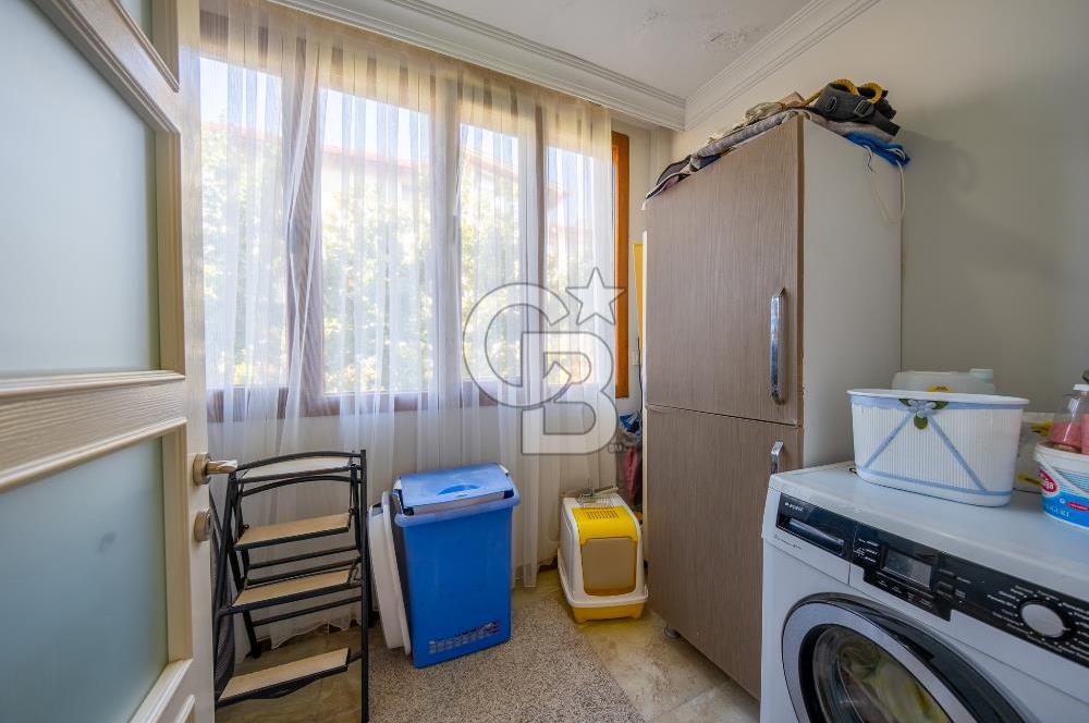Kahramanderenin Gözde Konumunda 4 Katlı 3+2 Villa