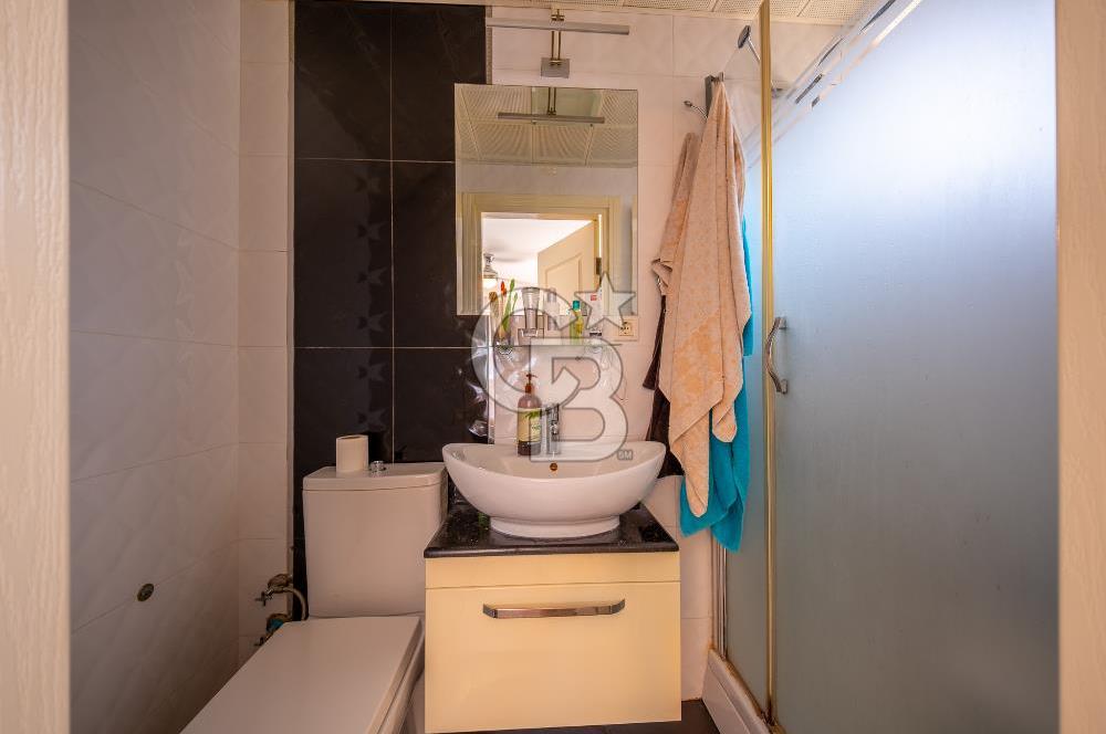 Kahramanderenin Gözde Konumunda 4 Katlı 3+2 Villa