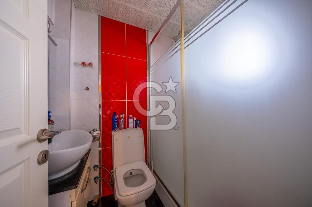 Kahramanderenin Gözde Konumunda 4 Katlı 3+2 Villa
