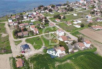 KORUKÖY / GELİBOLU'DA DENİZE YAKIN VİLLA İMARLI ARSA