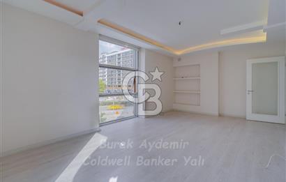 Anadolu Cad. Üzerinde 3 Odalı Kiralık 135 m2 Köşe Konut