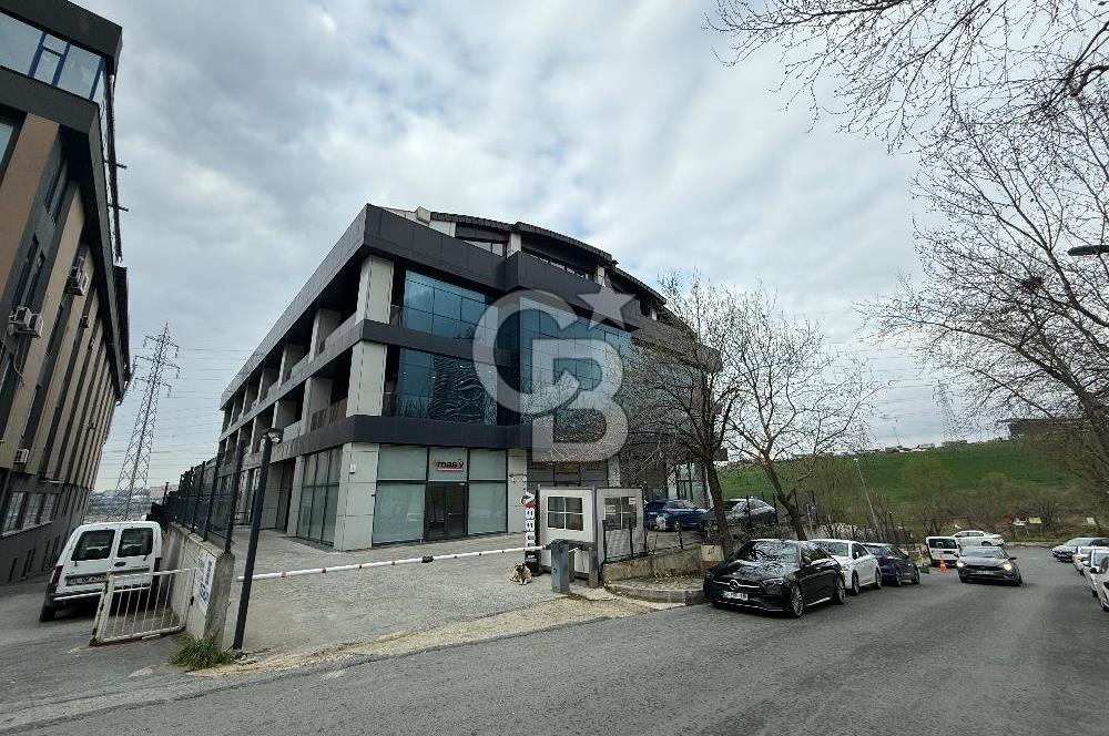AVCILAR E-5 KOSKA 100m MESAFEDE KİRALIK 80m2 OFİS PRESTİJLİ BİNA