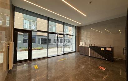 AVCILAR E-5 KOSKA 100m MESAFEDE KİRALIK 80m2 OFİS PRESTİJLİ BİNA