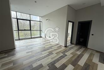 AVCILAR E-5 KOSKA 100m MESAFEDE KİRALIK 80m2 OFİS PRESTİJLİ BİNA