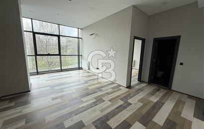 AVCILAR E-5 KOSKA 100m MESAFEDE KİRALIK 80m2 OFİS PRESTİJLİ BİNA