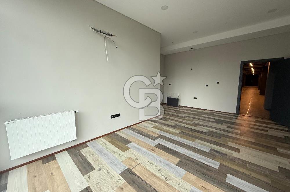 AVCILAR E-5 KOSKA 100m MESAFEDE KİRALIK 80m2 OFİS PRESTİJLİ BİNA