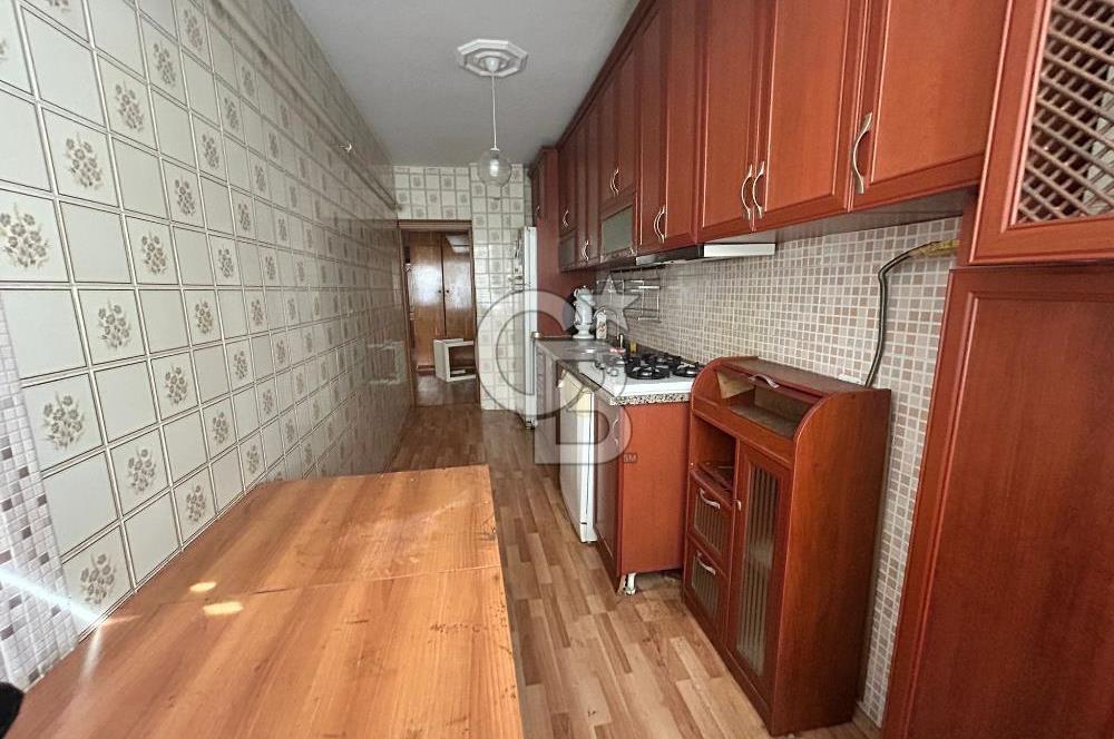 Şirinevler Meydan'da Bakımlı,Temiz 3+1 Kiralık Daire