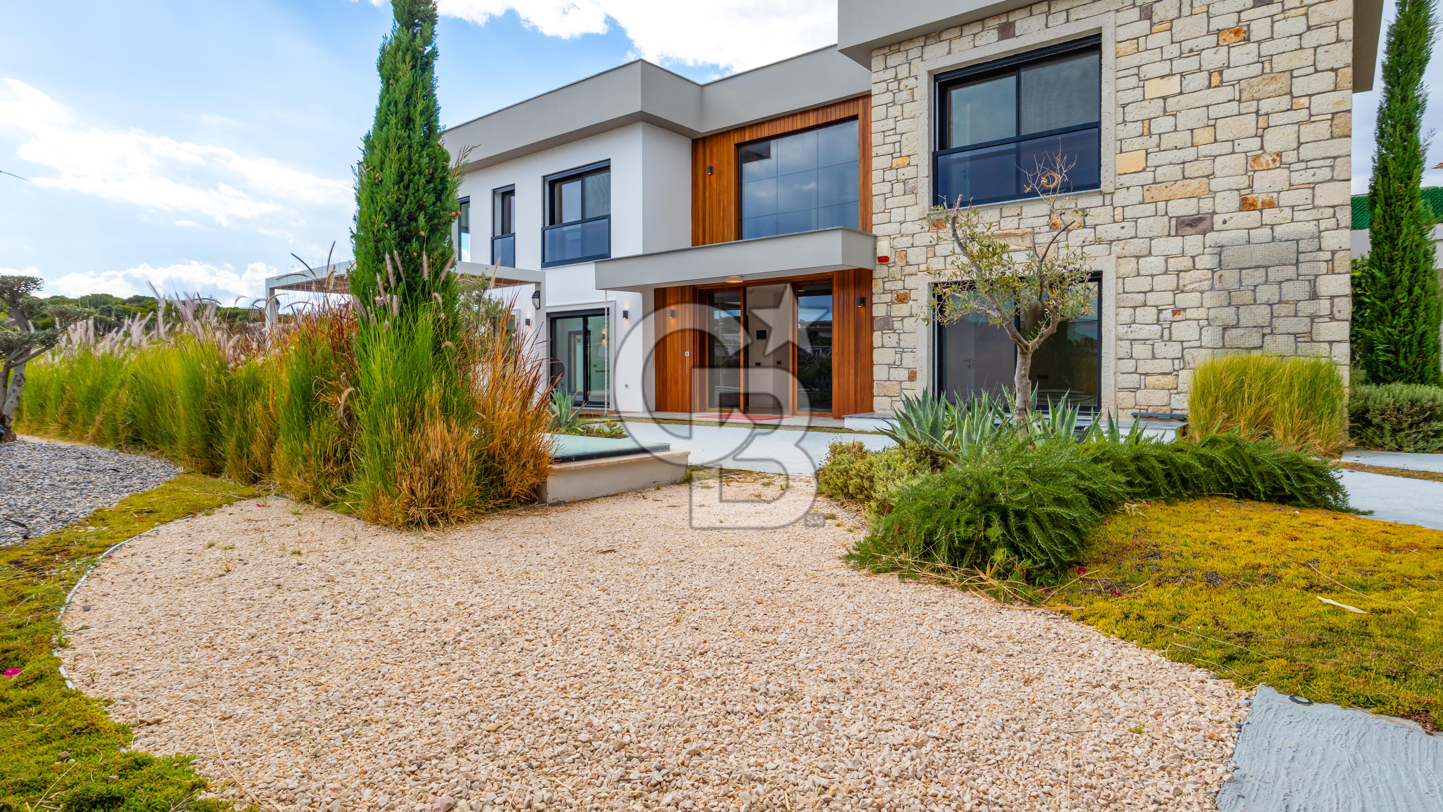 ÇEŞME DALYAN LÜKS VİLLA