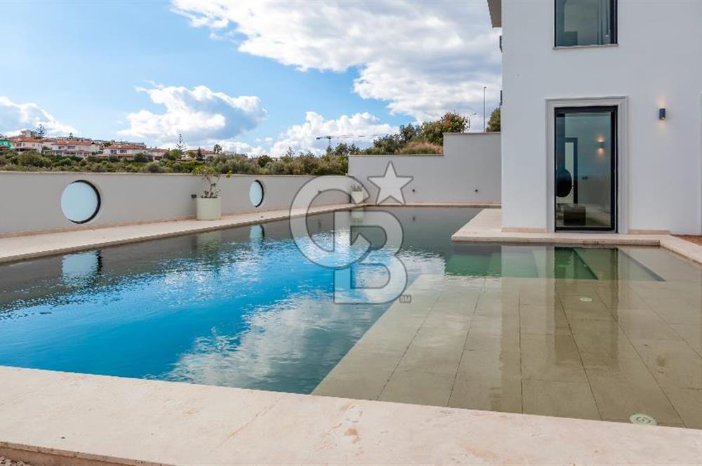 ÇEŞME DALYAN LÜKS VİLLA