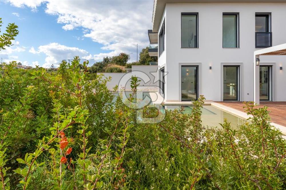 ÇEŞME DALYAN LÜKS VİLLA