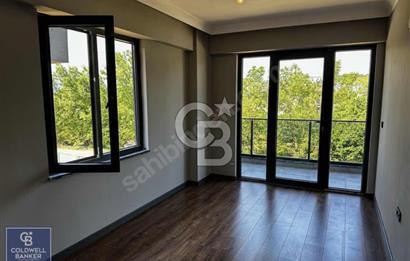 DÜZCE'DE ÖZEL İÇ TASARIMLI TERASLI 4+1 SATILIK TRIPLEKS VİLLA