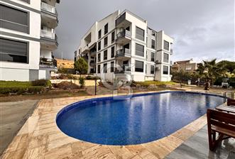 İzmir Çandarlı Arcava Homes Sitesi 2+1 Bahçe Katı Satılık Daire