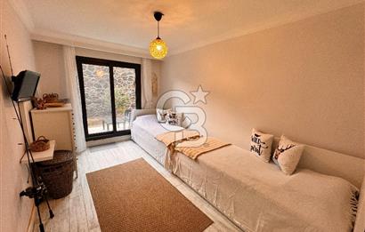 İzmir Çandarlı Arcava Homes Sitesi 2+1 Bahçe Katı Satılık Daire