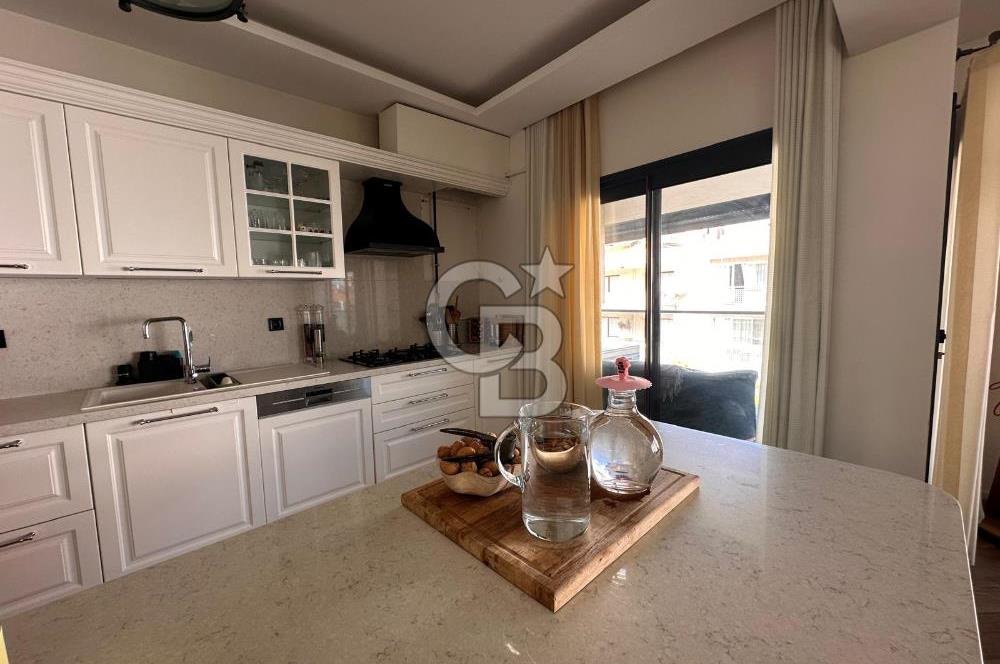 Bostanlı'nın Kalbinde Yeni Binada Kiralık 4+1 Çatı Dubleks