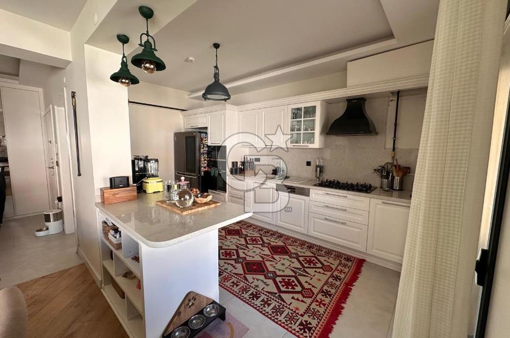 Bostanlı'nın Kalbinde Yeni Binada Kiralık 4+1 Çatı Dubleks