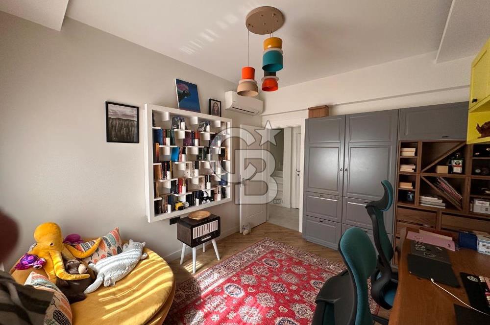 Bostanlı'nın Kalbinde Yeni Binada Kiralık 4+1 Çatı Dubleks