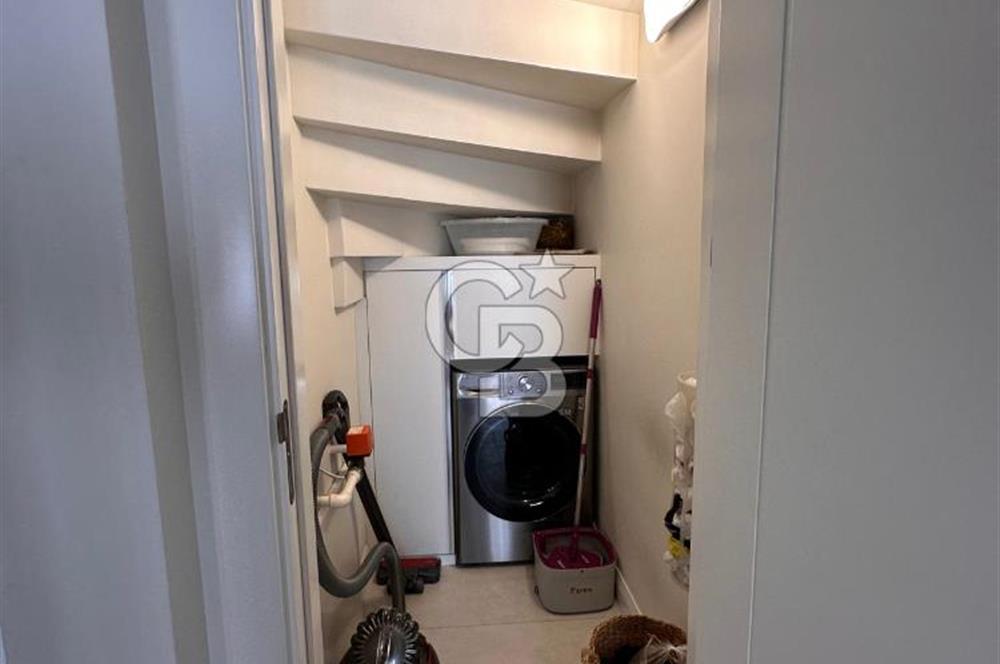 Bostanlı'nın Kalbinde Yeni Binada Kiralık 4+1 Çatı Dubleks