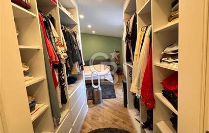 Bostanlı'nın Kalbinde Yeni Binada Kiralık 4+1 Çatı Dubleks