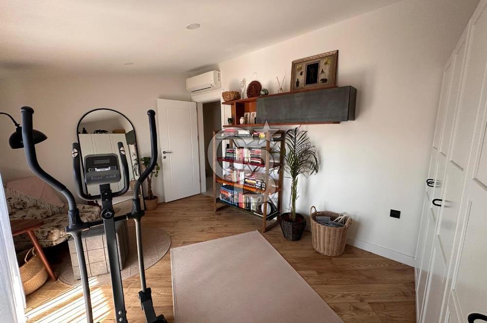 Bostanlı'nın Kalbinde Yeni Binada Kiralık 4+1 Çatı Dubleks